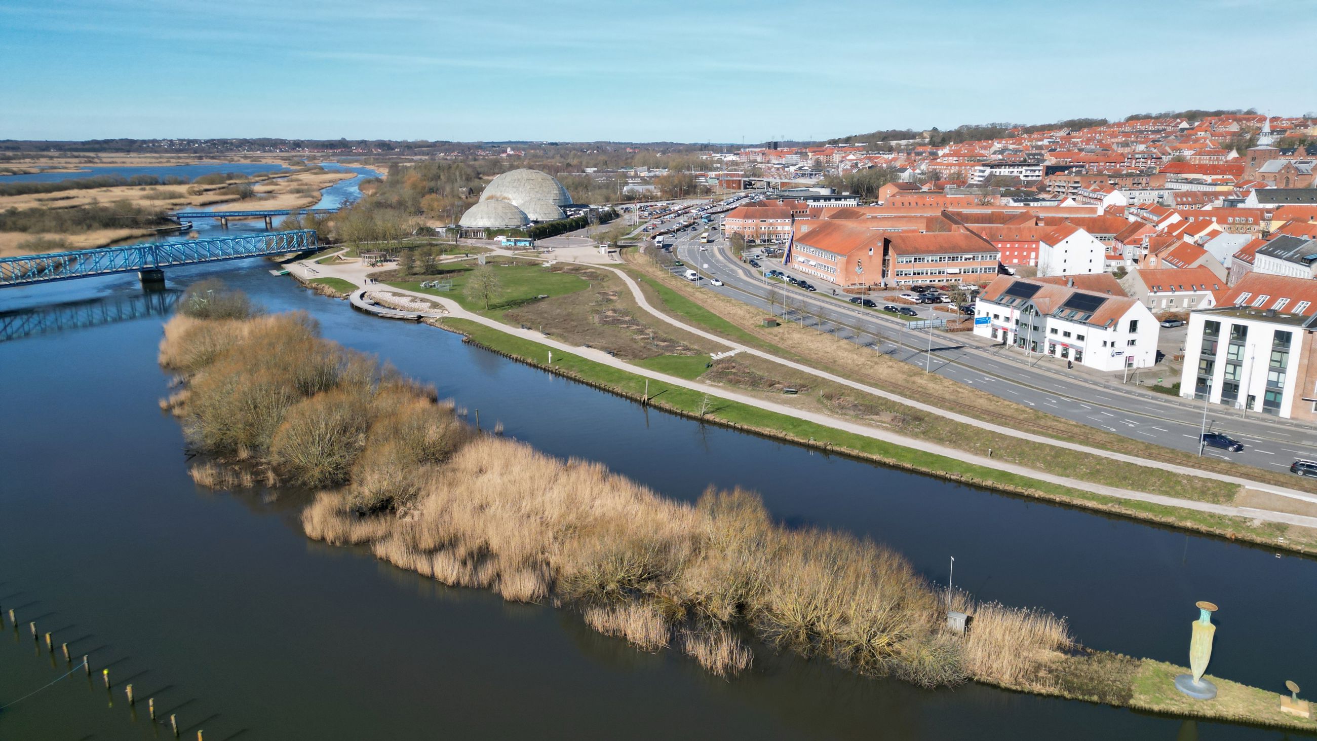Justesens Plæne/Tørvebryggen
