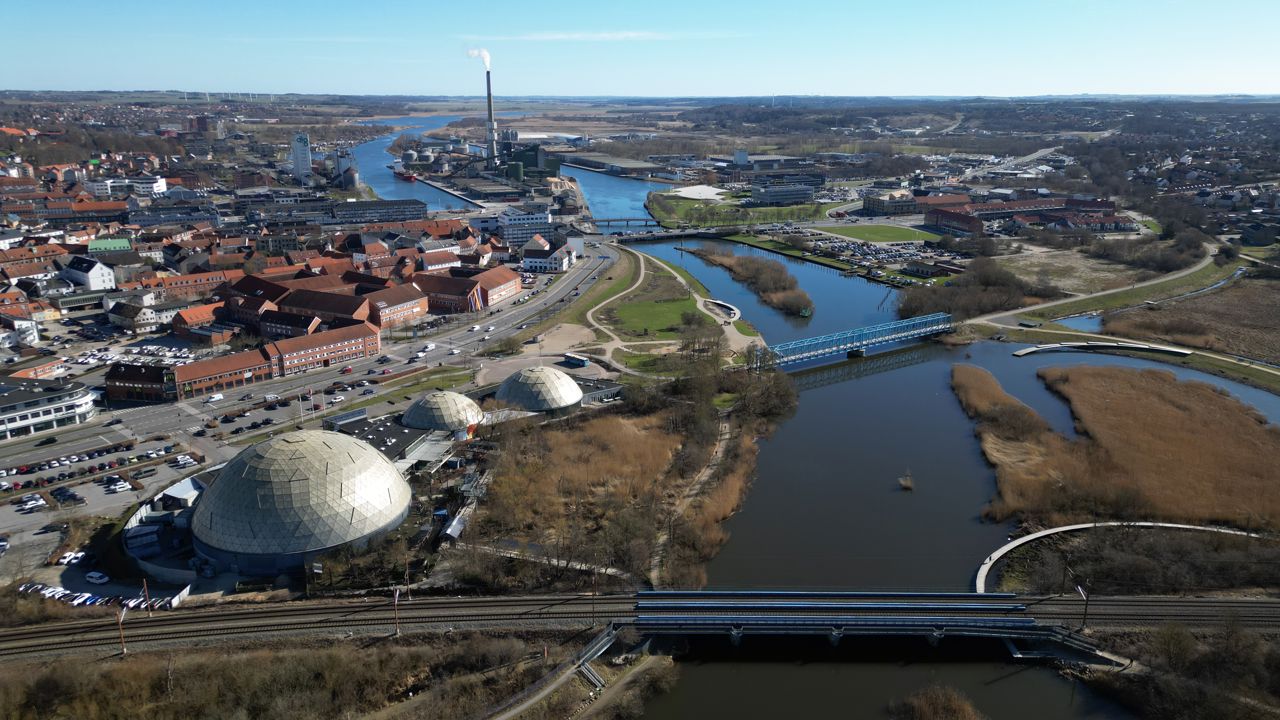 Justesens Plæne/Den Blå Bro