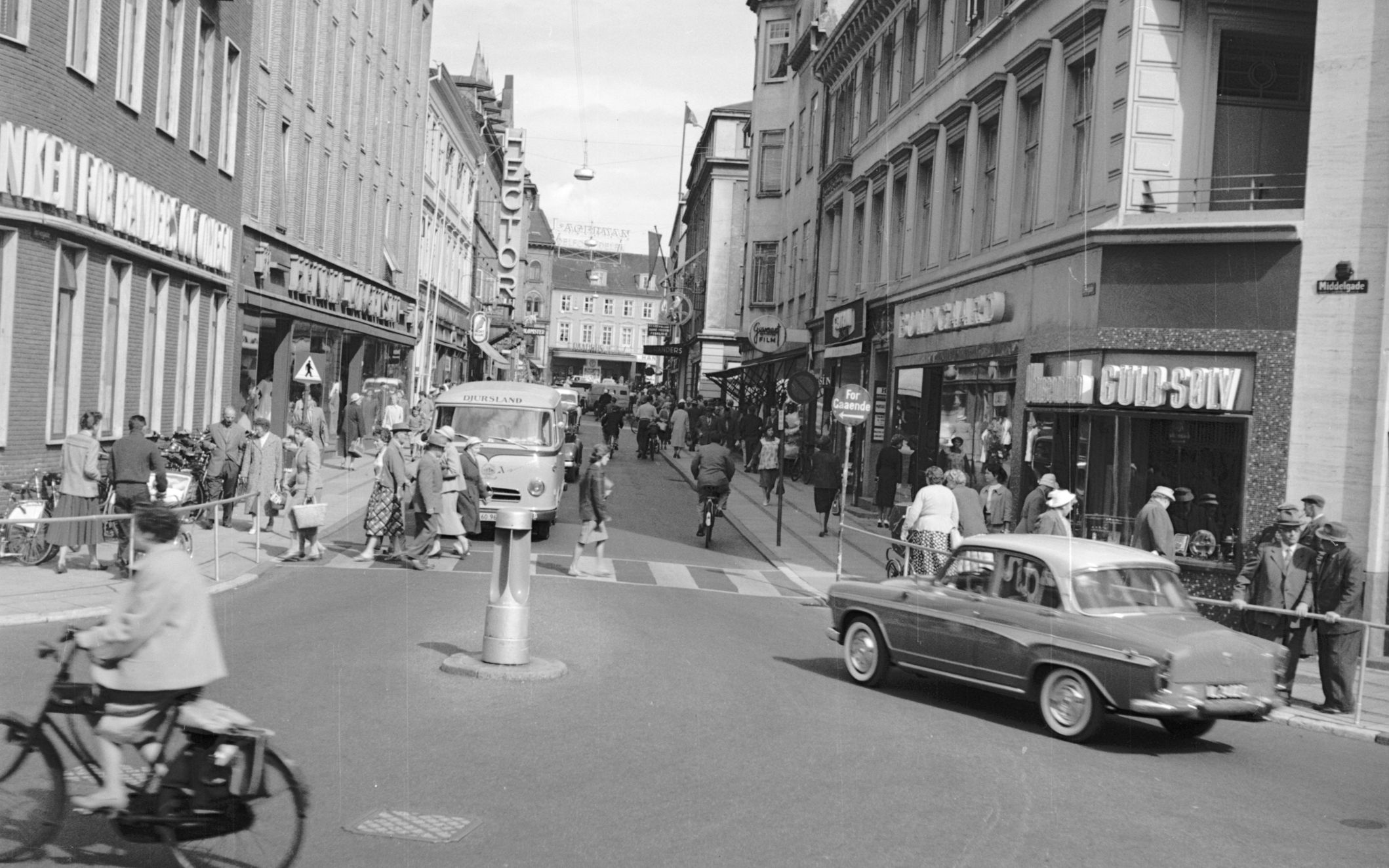 Torvegade 12 i gamle dage