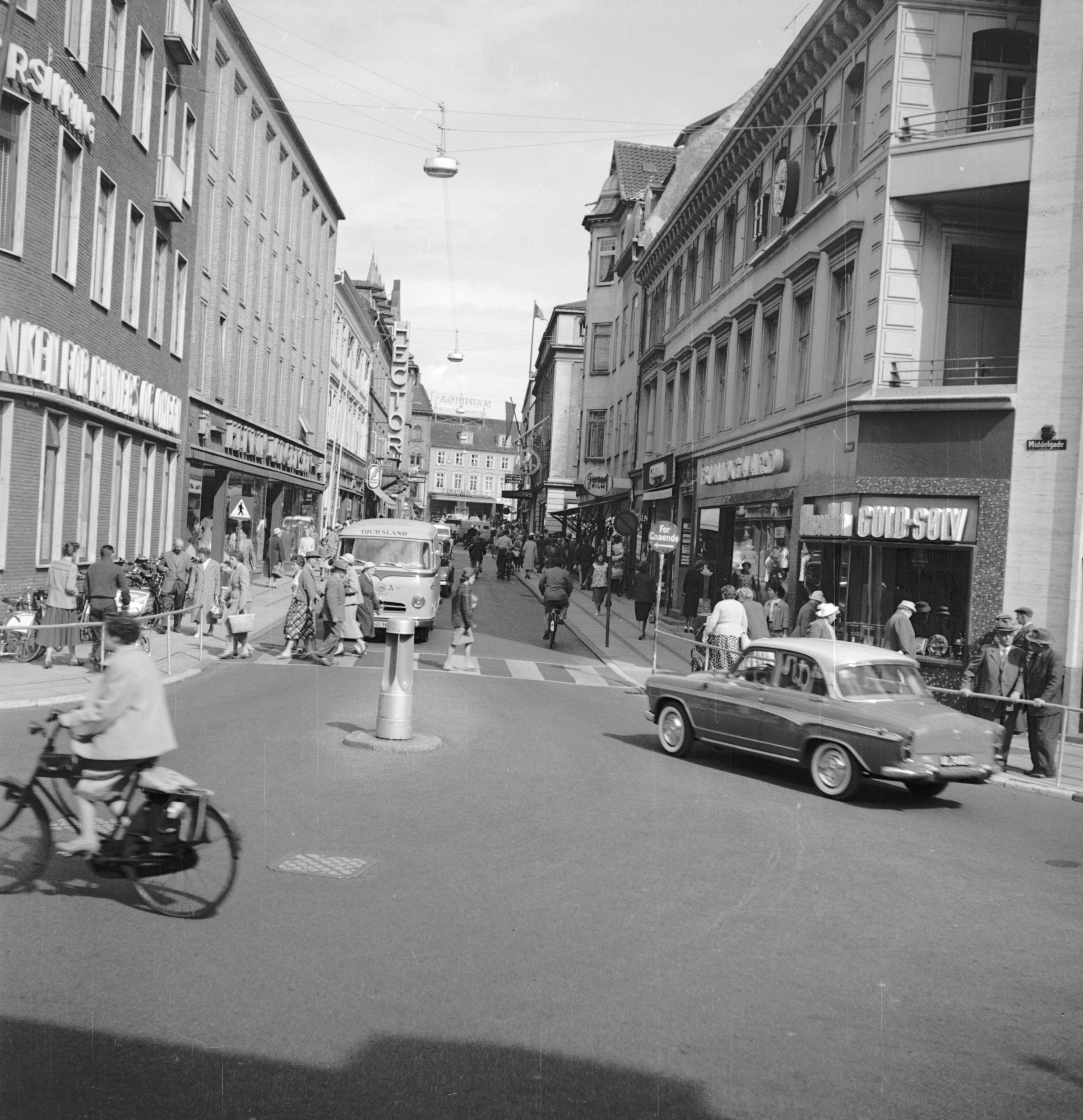 Torvegade 12 i gamle dage